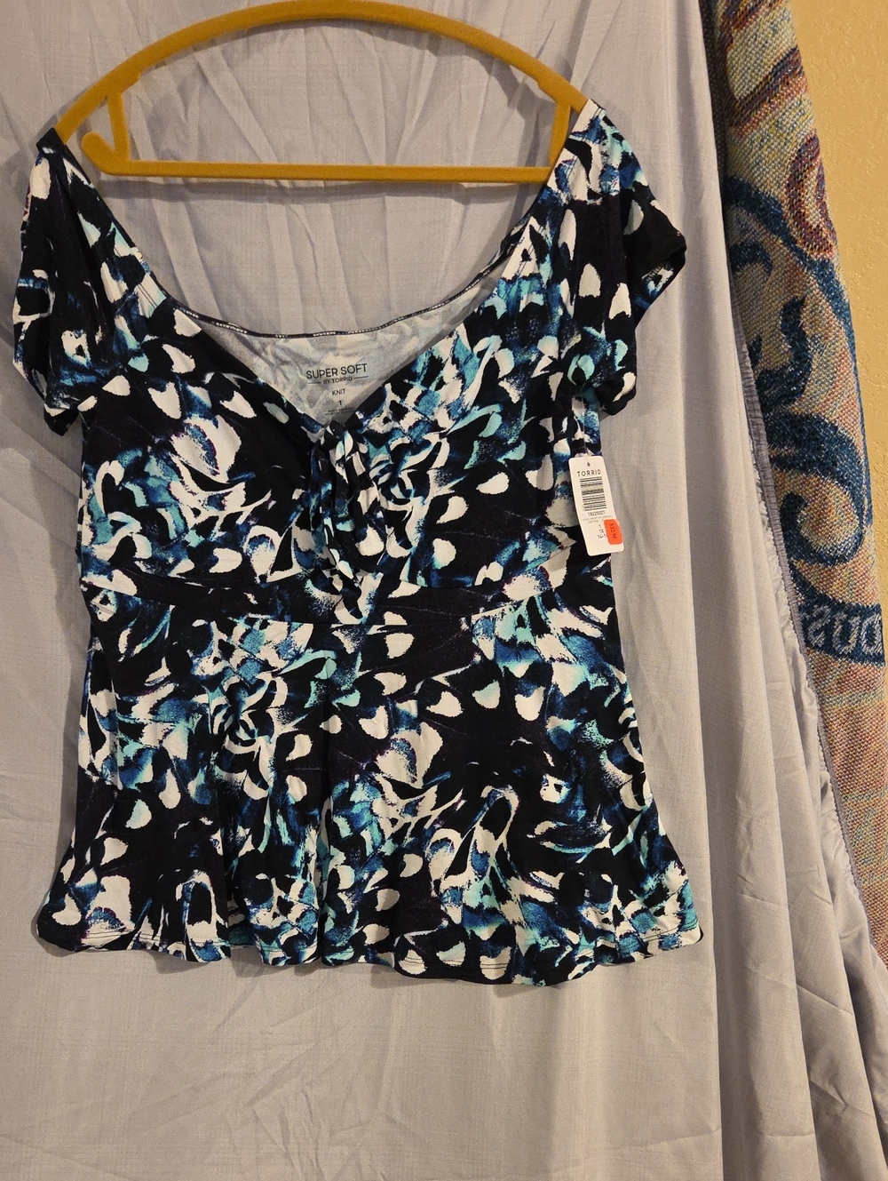 Torrid Black Floral-Print Off The Shoulder Short Sleeve Peplum Top